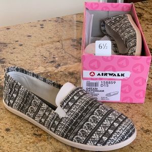 Airwalk Shoes - Girls Airwalk Slip-ons Airwalk Shoes - Girls Airwalk Slip-ons